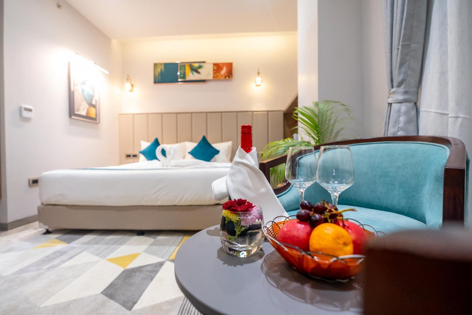 De Crown Inn Jogikuti Dış mekan fotoğraf