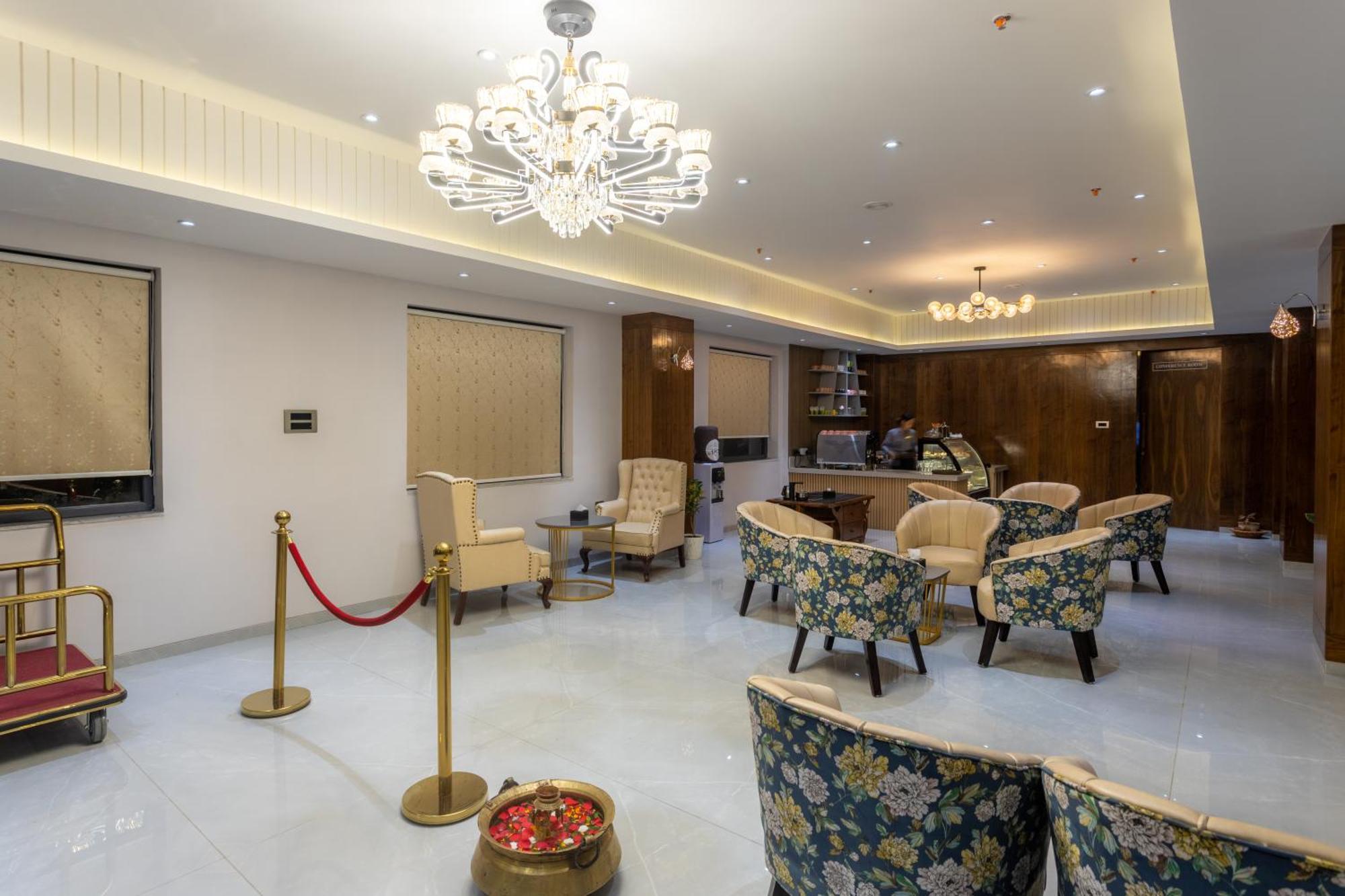 De Crown Inn Jogikuti Dış mekan fotoğraf
