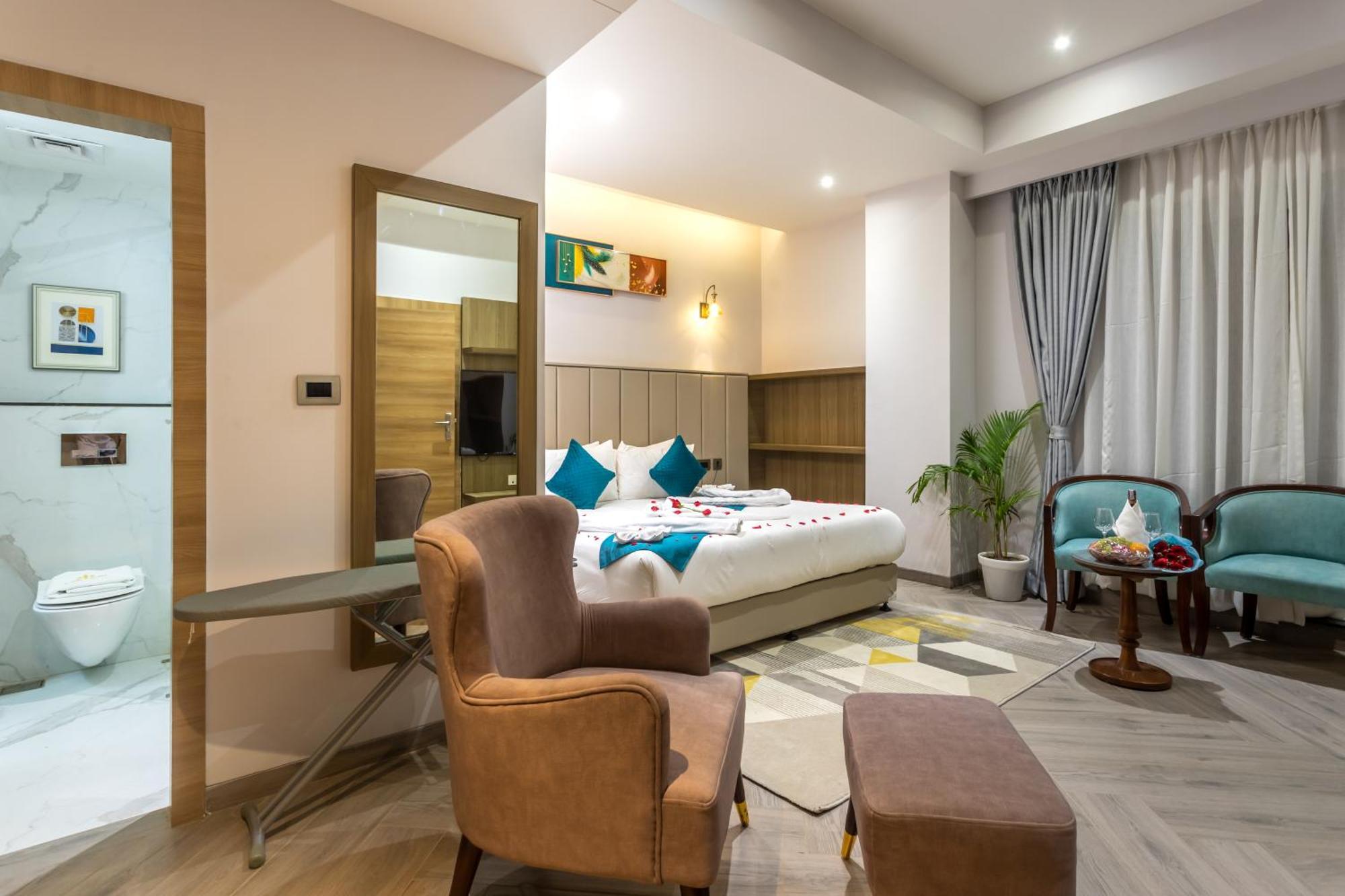 De Crown Inn Jogikuti Dış mekan fotoğraf