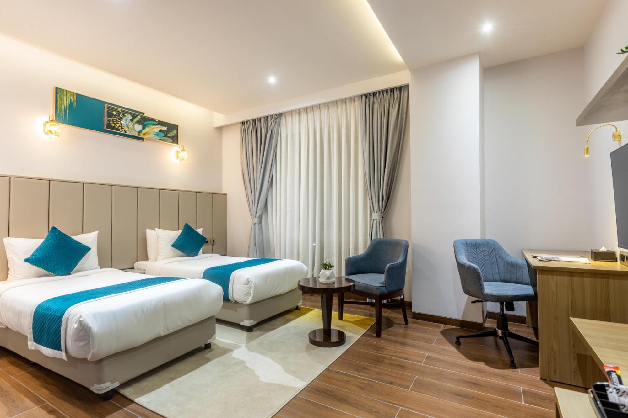 De Crown Inn Jogikuti Dış mekan fotoğraf